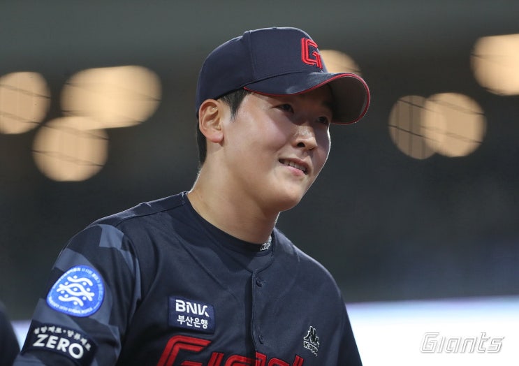 [야구로그]건강한 '투수' <b>최준용</b>을 계속 보려면