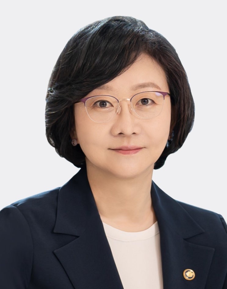 [신년사] <b>오유경 식약처장</b>