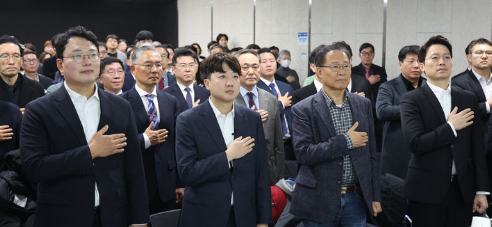 이준석 '<b>개혁신당</b>' 이달 중순 창당…여 <b>문병호</b> 합류 2024년1월... 