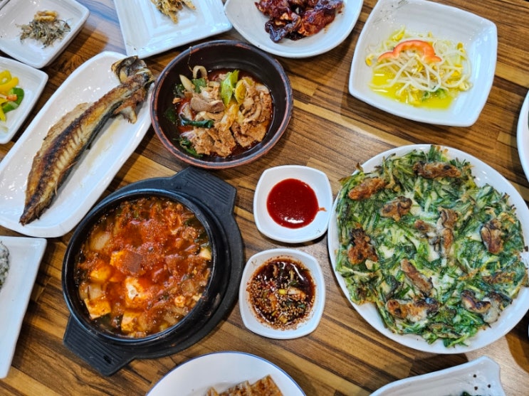  대구 팔공산 한정식 맛집 엄마밥상 굴밥정식추천 단체 예약 가능 식당