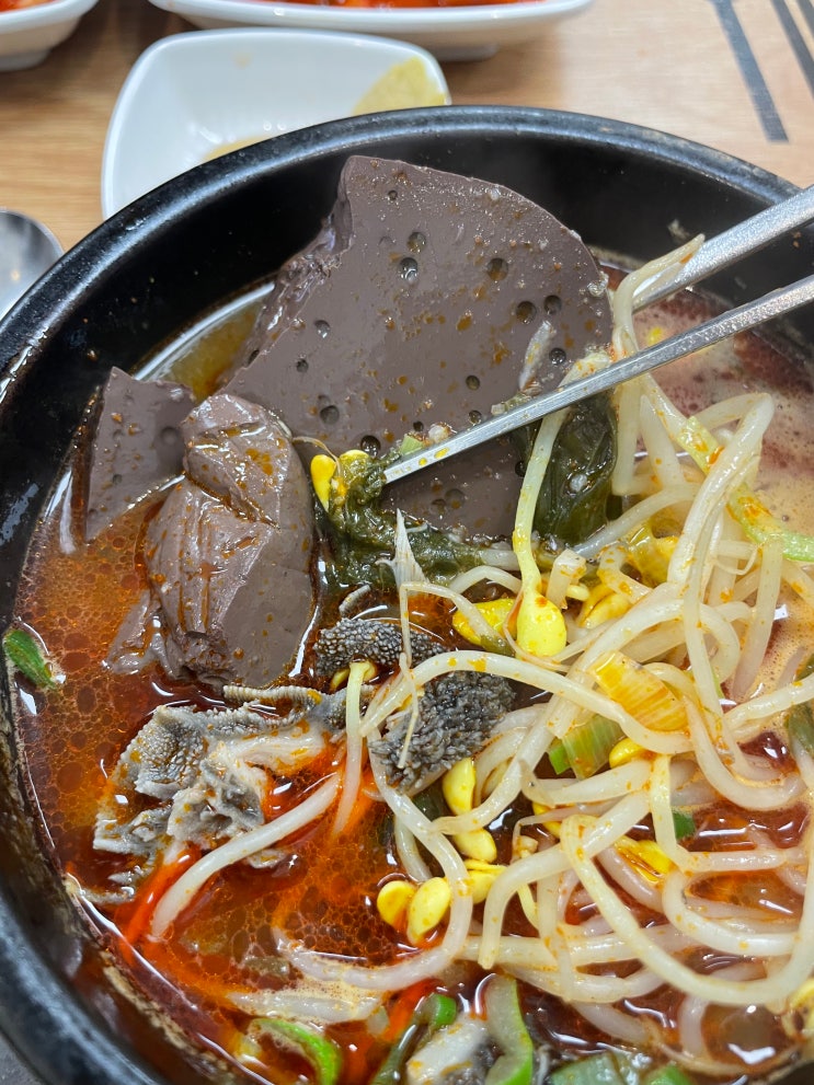 신림역 신림동 별빛거리 24시간 해장국 맛집 식당 찾는다면 일품양평해장국 신림점