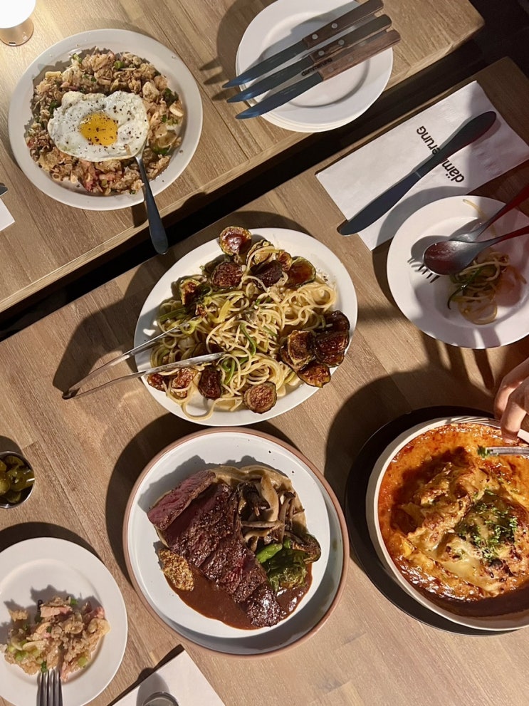 강남) 데머룽 : 데이트 코스, 소개팅, 연말 연초 모임에 다 좋은 압구정로데오 분위기 맛집 메뉴 맛집