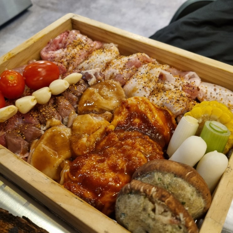  전통 숯불 화로 뚝방닭구이 - 연산점