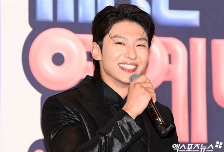 <연예가핫이슈> 덱스, 'MBC 연예대상' 진행 실수 사과 "너무 긴장한 탓에 나도 아쉽" <연예가핫이슈> 덱스, 'MBC 연예대상' 진행 실수 사과 "너무 긴장한 탓에 나도 아쉽"