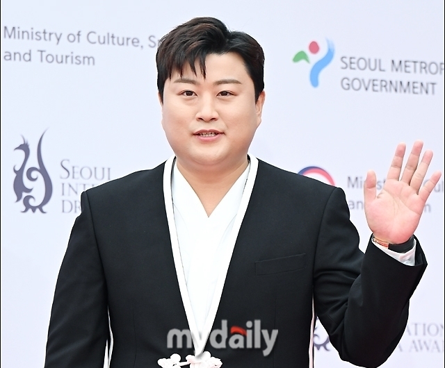 <b>김호중</b>, 3년만에 '<b>미우새</b>' 다시 뜬다…'母벤져스 계탔네'