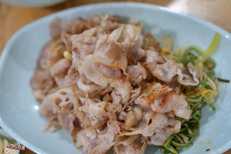  다낭 미케비치 한식맛집 대패업소 Dea Bac Jip 대패삼겹살