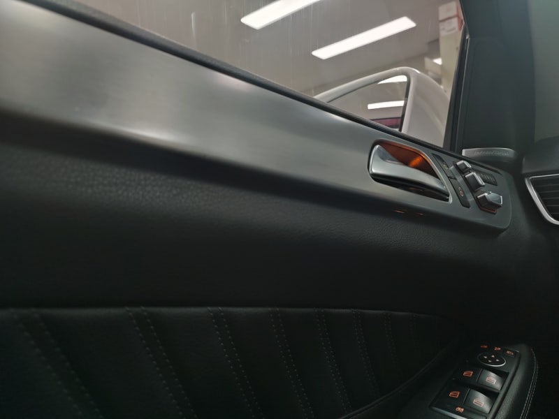 벤츠 GLE350 (W166) - 엠비언트 3색 , 광량업과 12컬러 확장 코딩 작업
