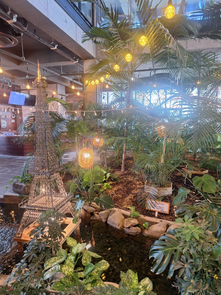 경주 충효동카페 <b>오베르</b> 식물 가득한 예쁜 카페