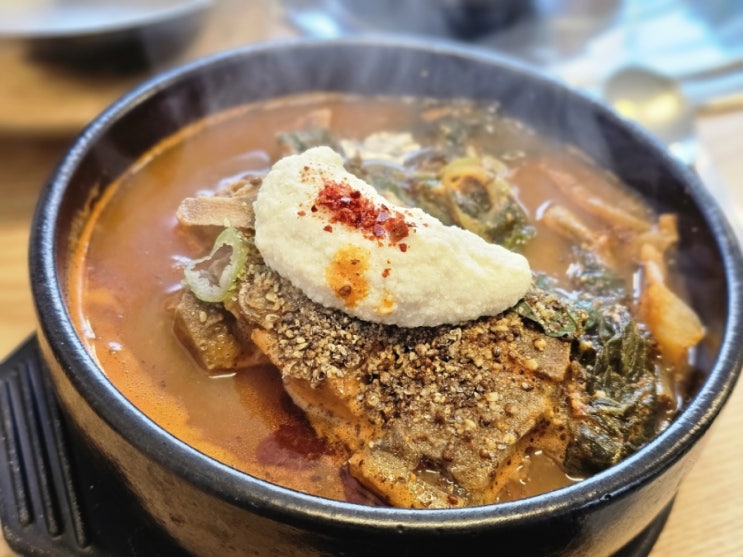  양양대표맛집 콩비지올린 뼈해장국이 고소하고 맛있는 일번지감자탕