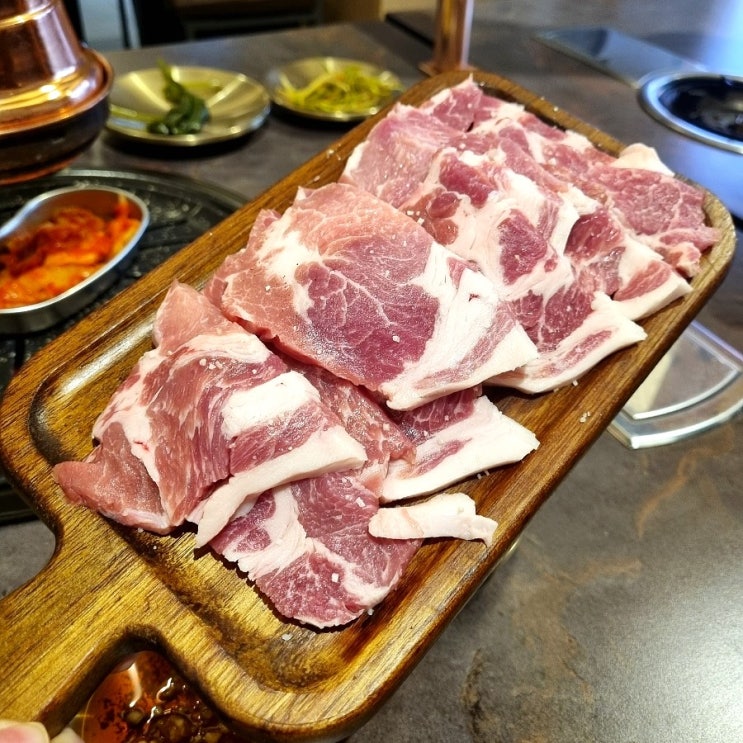 방이동 맛집 너비목살 대존맛 깔끔한 먹자골목 고기집 송돝