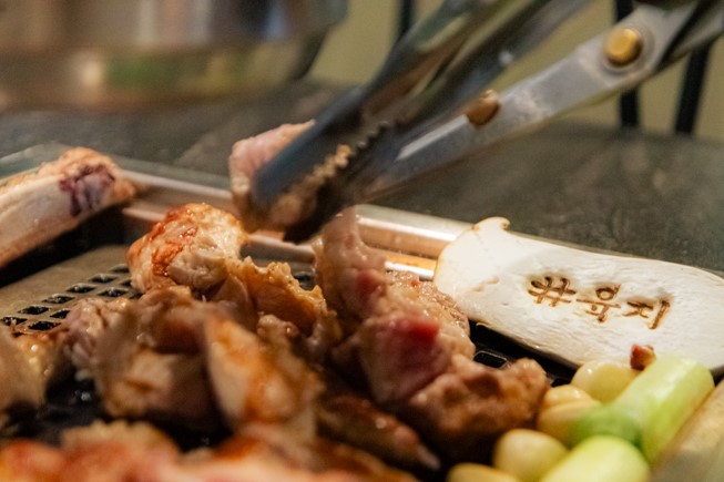  홍대 연남동 맛집 추천:) 소개팅 하기 좋은 고기집! 감성 가득 육지 & 합정역 맛집 내돈내산