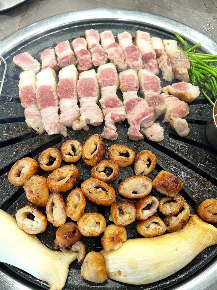  대구 내당역 근처 삼겹살과 막창이 맛있는 - 두류돈