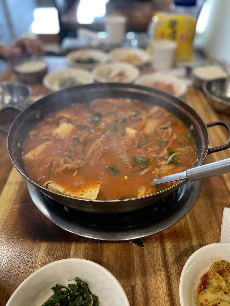 [대전맛집] 고기 많이 주는 김치찌개 집 대흥정육식당
