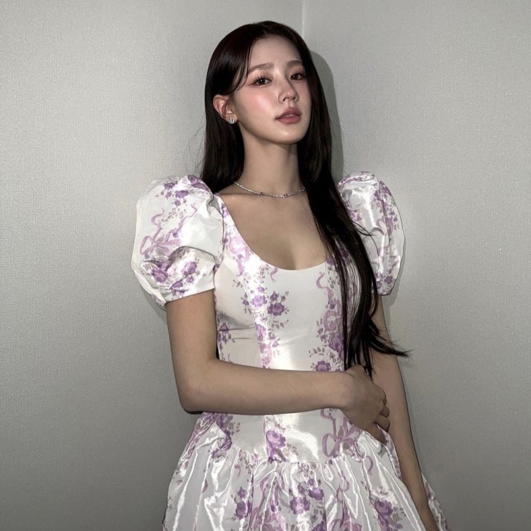  여신 미모 뽐낸 여자아이들 미연 반팔 미니 원피스 공주옷 어디꺼?