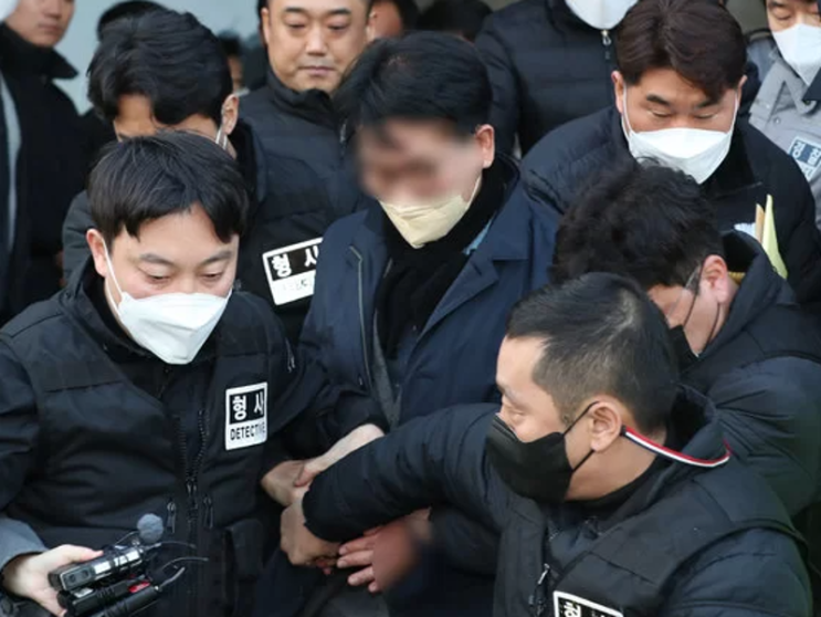 법원, <b>이재명</b> 흉기 <b>급습 피의자</b> 압수수색 영장 발부