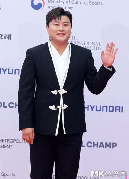 <b>김호중</b>, 3년 만에 ‘<b>미우새</b>’ 재출격…“1월 말 방송”(공식)