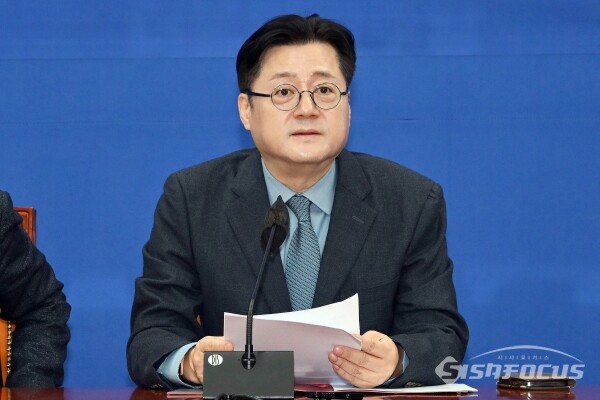 ‘尹 겨냥’ 홍익표 “<b>쌍특검법 거부권 행사</b>시 모든 법적 조치... 