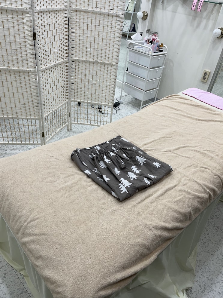  새싹뷰티 전주 피부관리샵 에스테틱 데콜테관리