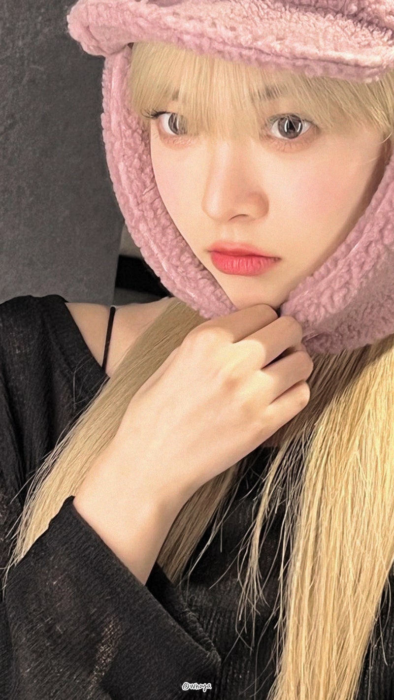 LE SSERAFIM Hong Eunchae: High-Quality Wallpapers and Instagram Casual Outfit Photos