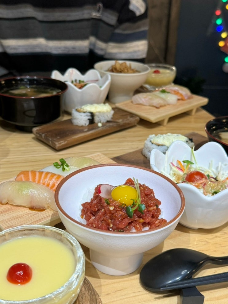  [신사 | 초코동] 다채로운 요리가 한상에 나오는 가로수길 맛집