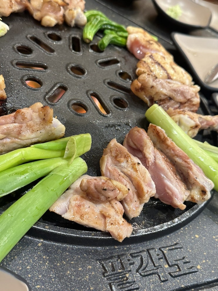  가정 루원시티 맛집 : 숯불닭갈비 특수부위 전문점 '팔각도'