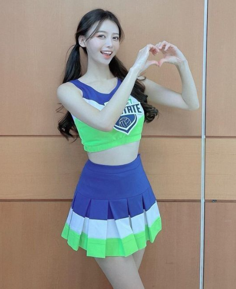  이아영 치어리더 프로필 '섹시함이 한도초과' 대만진출 화보사진들