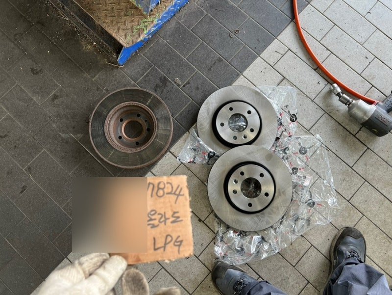 올란도 LPG 브레이크 제동떨림 브레이크디스크 브레이크패드 교환