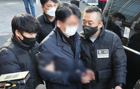 [사회]<b>이재명</b> 습격범 오늘... 공개 놓고 위법 여부에 <b>경찰</b>은 난감?