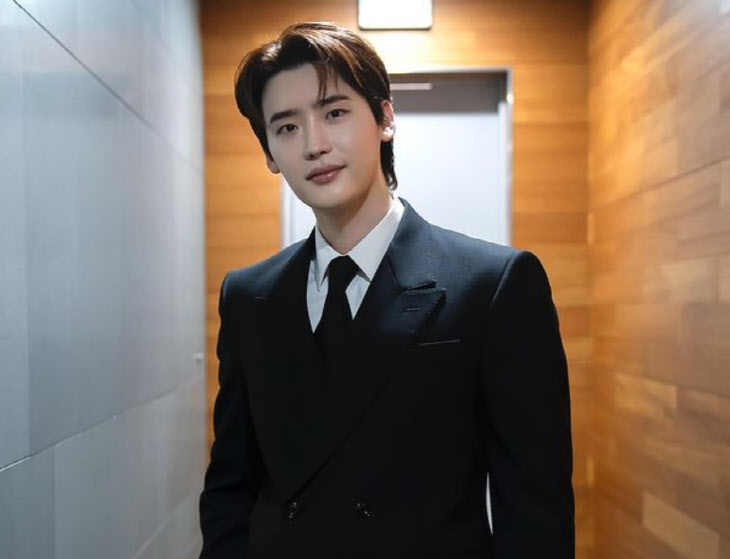 <b>이종석</b>, <b>에이스팩토리</b>와 <b>전속 계약</b>…이준혁·이시영과 한솥밥