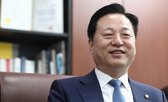 [22대 총선 격전지] 경남 양산시 을 국회의원 선거 여론조사 김두관 한옥문 접전 양상