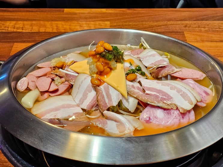  햄찌와 베찌 강동점 :: 매장에서 만드는 수제 베이컨 가득 천호동 부대찌개 맛집