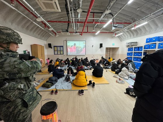 2024.1.6 북, <b>연평도</b>·백령도 <b>북방서</b> 해안포 200여발 사격…NLL... 
