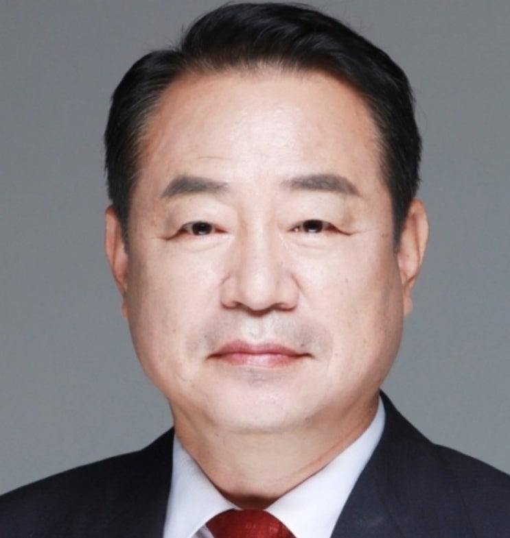 국힘당 새 <b>공관 위원장에</b> 판사 출신 <b>정영환</b> 고려대 로스쿨 <b>교수</b>... 