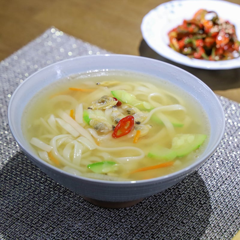 비비고 시원 바지락칼국수 간편한 한그릇요리 추천!