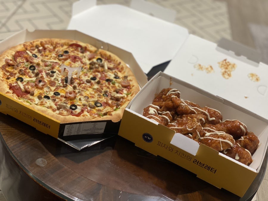 피자와치킨의러브레터 송죽조원점 사진 3