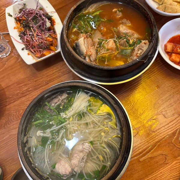  부산 동래구 복어 튀김과 복어 무침이 맛있는 복어요리 전문점 금수복국