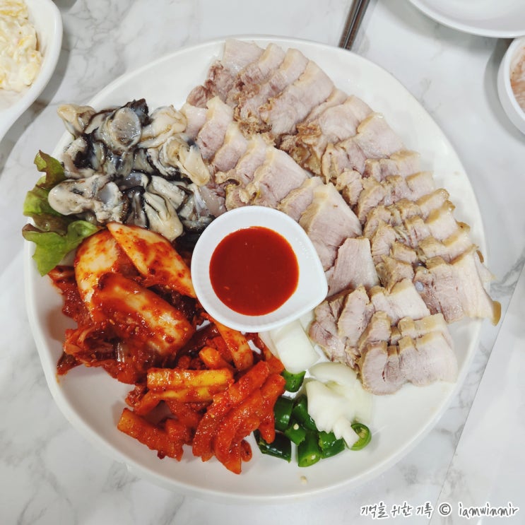 종로3가역 보쌈골목 김치전과 순두부찌개가 나오는 오복보쌈족발 종로3가역 보쌈골목 김치전과 순두부찌개가 나오는 오복보쌈족발