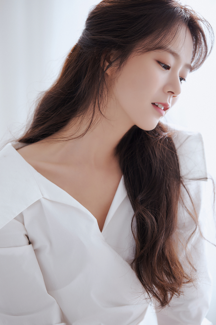 '용띠' 한승연, 여전히 어려운 연기..."자유롭게 나는 용처럼 베테랑 연기자 되고파" '용띠' 한승연, 여전히 어려운 연기..."자유롭게 나는 용처럼 베테랑 연기자 되고파"