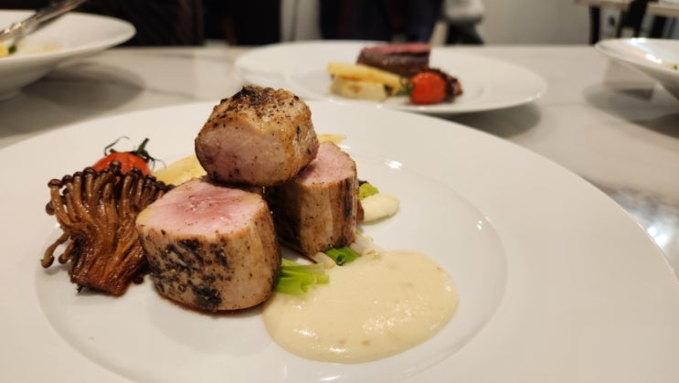  창원 가로수길 다이닝 코스요리 데이트 맛집 <버진로드>