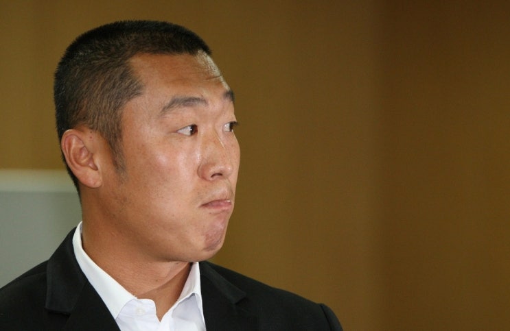 선수 <b>정수근</b>, 술자리에서... 폭행한 <b>혐의</b>로 피소 → '3차 가자... 