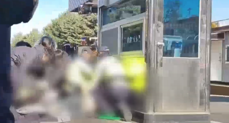<b>대통령실 진입</b> 시도와 외교부에 협박 팩스...한국에 왜 이토록... 