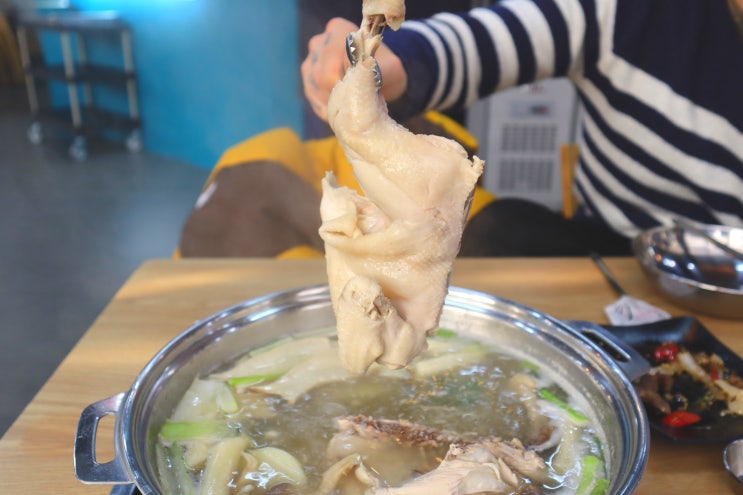  남양주 닭한마리 푸른가든 수영장과 킹오파 게임기가 있는 맛집