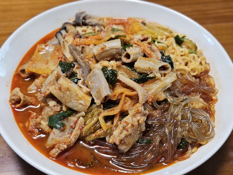  곱창전골 맛집에서 밀키트 시켜먹은 후기