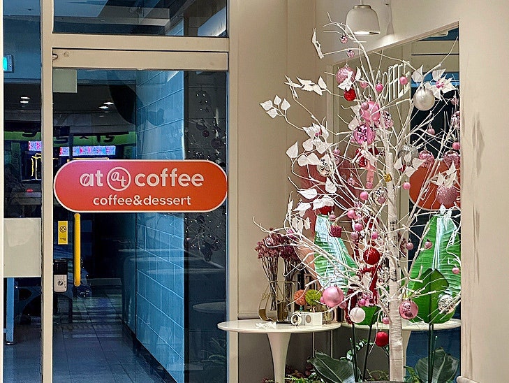 앳커피 전주본점 사진 1