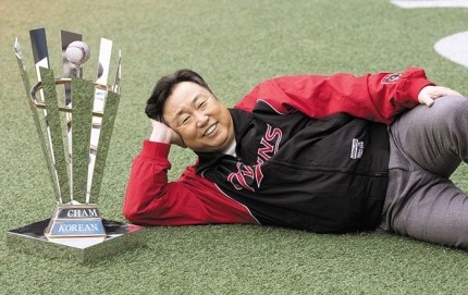 LG의 임찬규와 함덕주 FA 계약, <b>차명석 단장</b>은 인정받아야