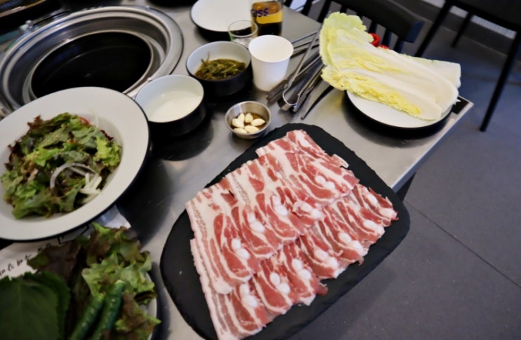 천안 청당동 단체 모임 하기 좋는 고기 맛집 홍이집 청당점
