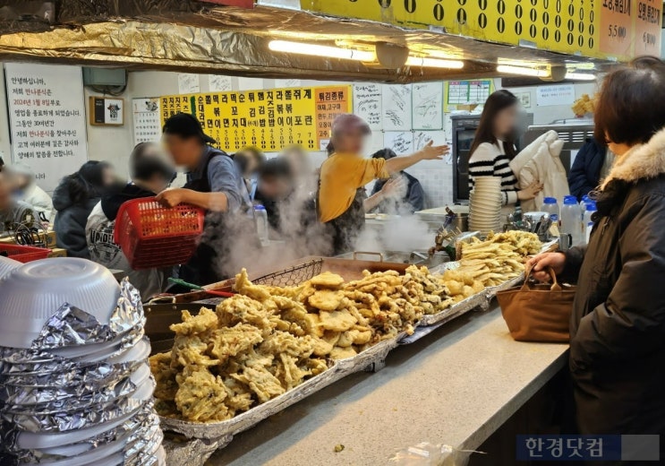 '강남키즈' 맛집 폐업 소식에 100명 줄섰다…'떡볶이 3대장' 어디?