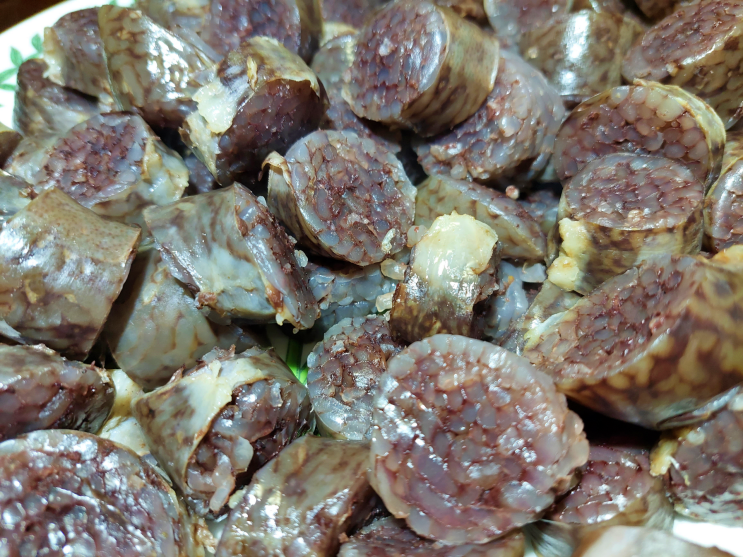  가성비 좋은 홈플러스 려강 쫀쫀한 찰순대 삶아 먹고 이마트 순대들과 비교 후기