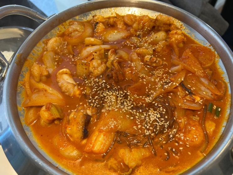  건대 맛집 / 런치메뉴로 가성비 있게 낙곱새 먹기 / 헬로우낙곱새 군자점