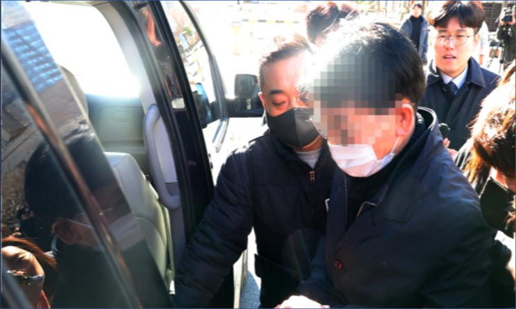 ‘<b>이재명</b> 습격범’ 당적 감추는 <b>경찰</b>…민주 “그럴 거면 조사... 